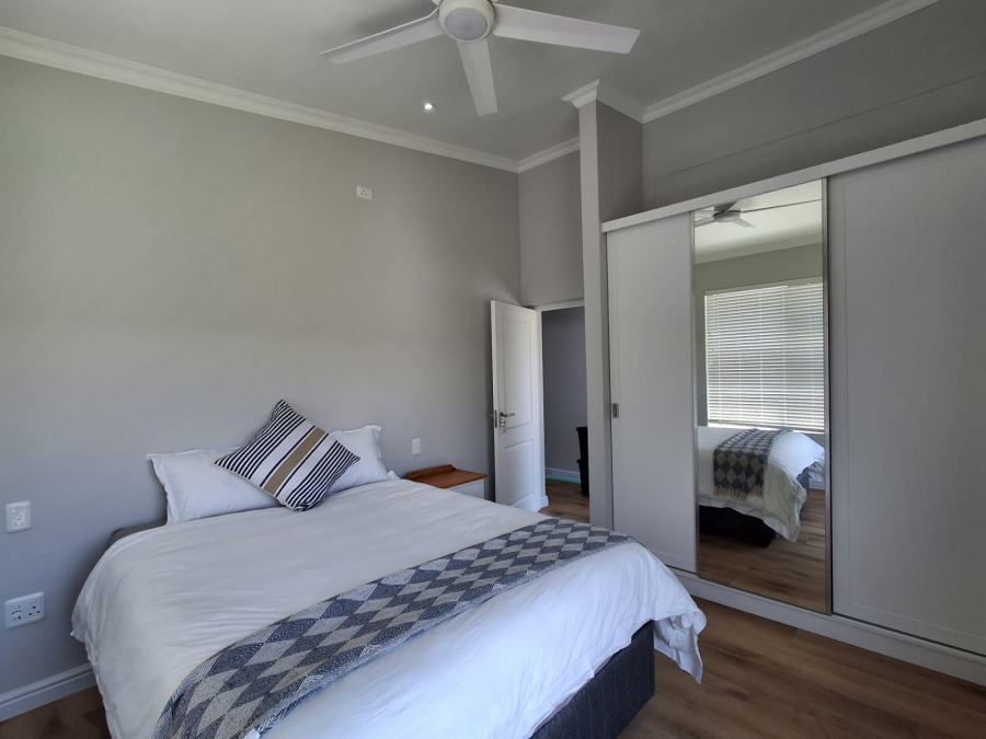 4 Bedroom Property for Sale in Stilbaai Oos Western Cape